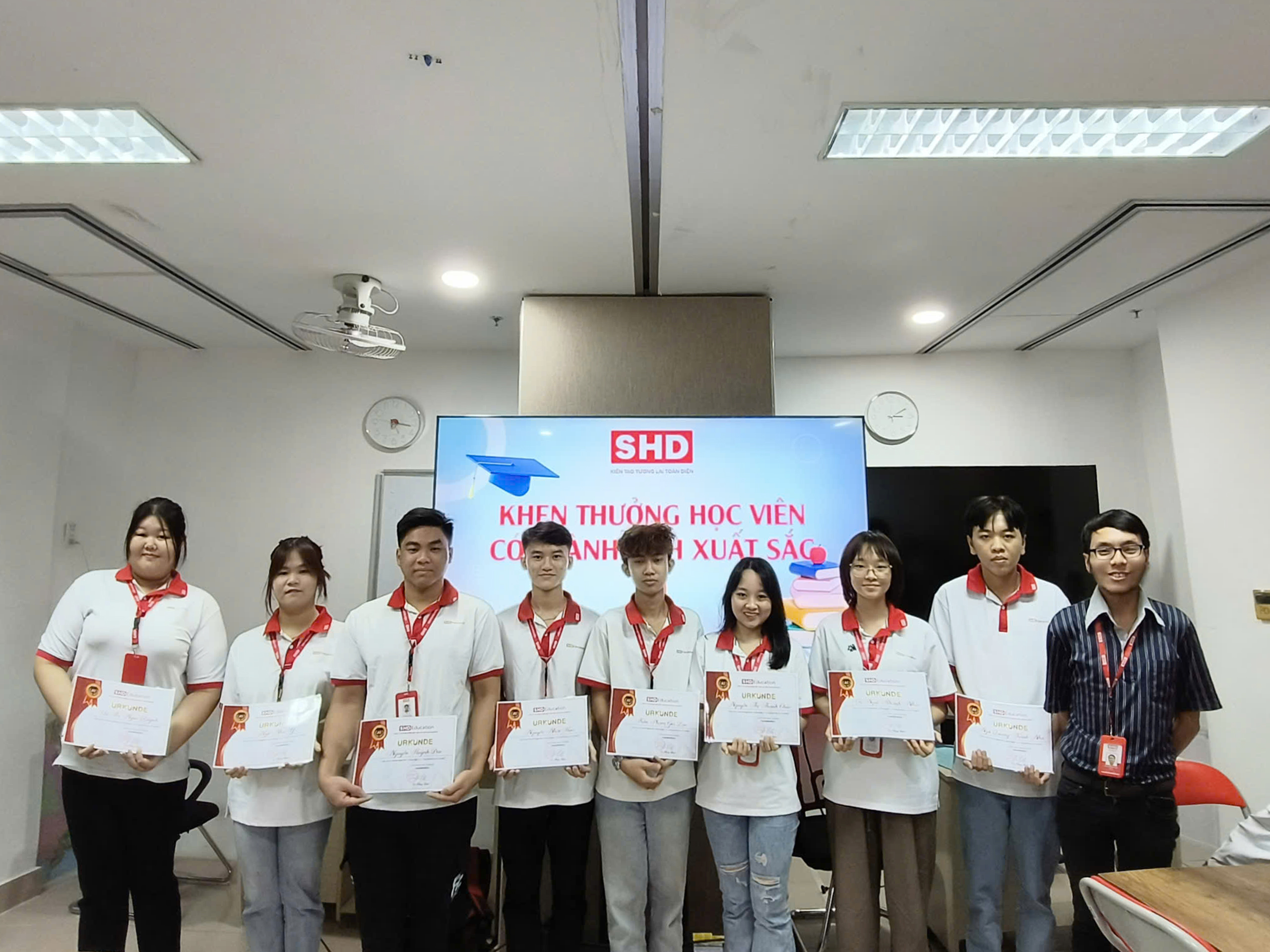 Học viên SHD xuất sắc tiếng Đức A1